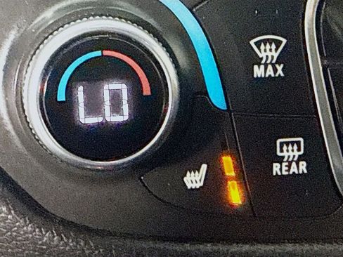 Used 2024 Chevrolet Equinox RS w/ RS Leather Package image 22