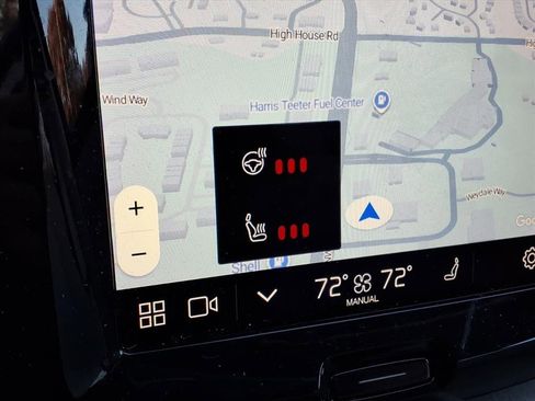 Certified 2023 Volvo XC60 B5 Plus w/ Climate Package image 22