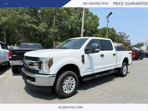 Used 2018 Ford F250 XLT AWD/4WD image 2