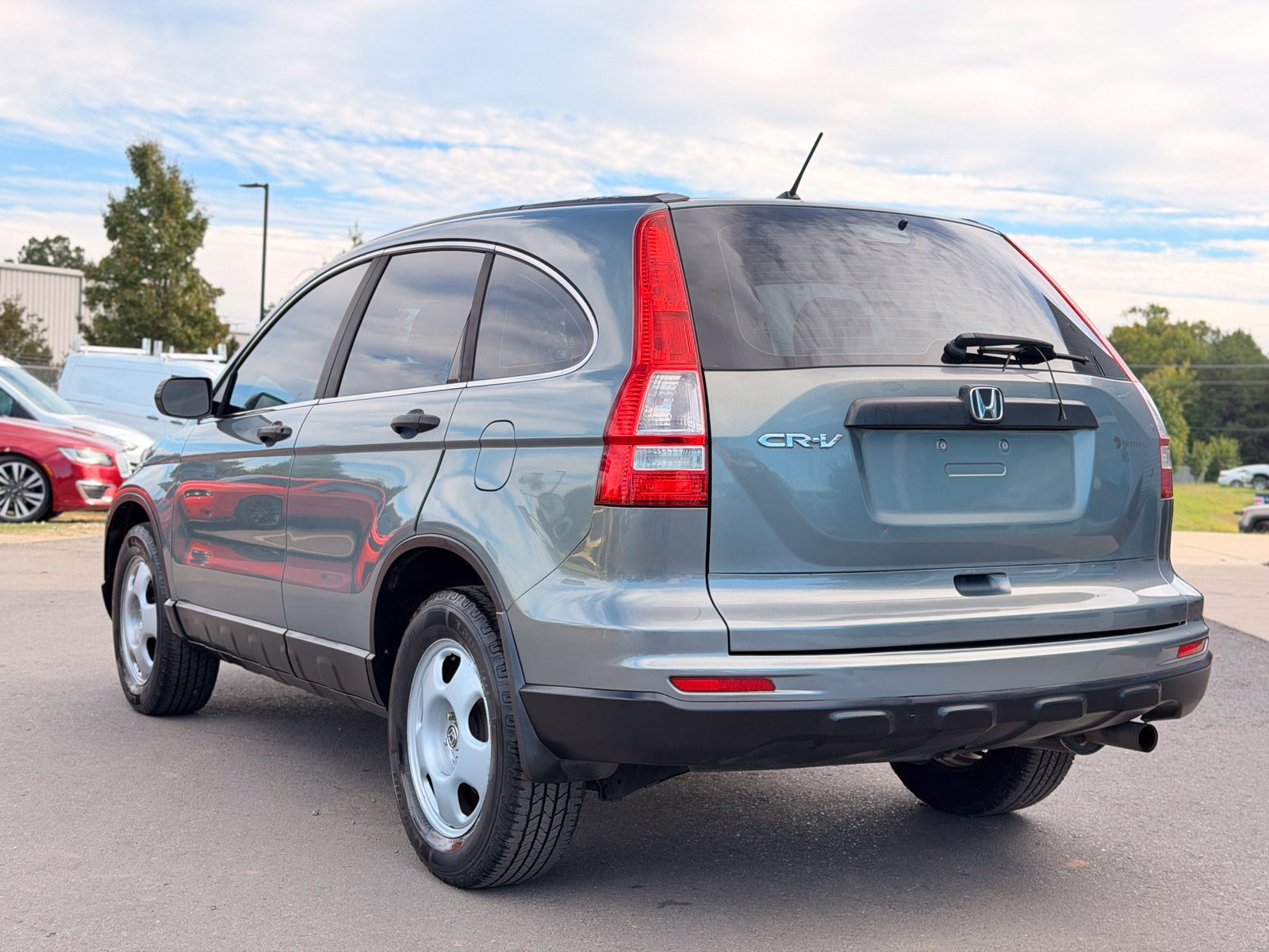 Used 2011 Honda CR-V LX image 9