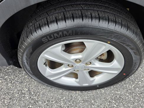 Used 2013 Ford Escape SE FWD image 7