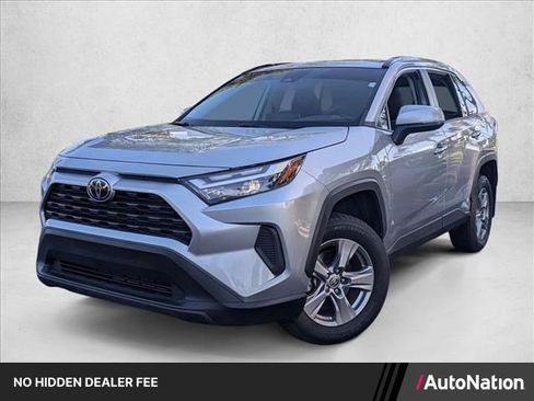 Used 2024 Toyota RAV4 XLE FWD image 1