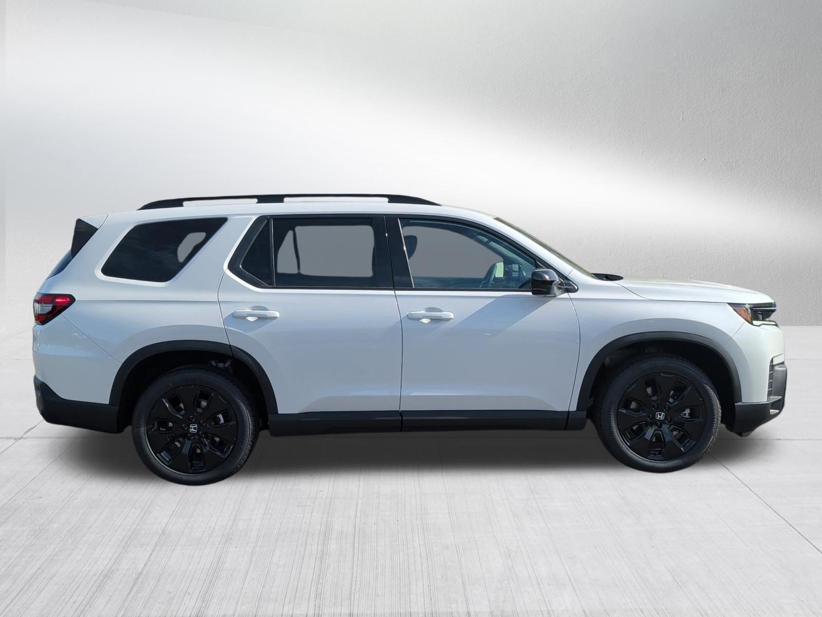 New 2026 Honda Pilot Black Edition image 8