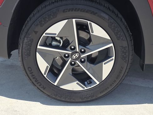 Used 2025 Hyundai Tucson SEL FWD image 8