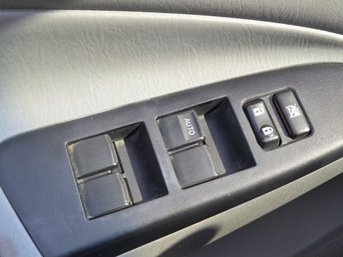 Used 2012 Toyota Tacoma 4x4 Double Cab w/ TRD Off-Road Pkg image 24