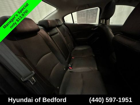 Used 2015 MAZDA MAZDA3 s Grand Touring w/ Technology Package FWD image 22