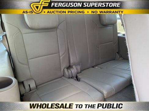 Used 2016 Chevrolet Suburban LTZ RWD image 28