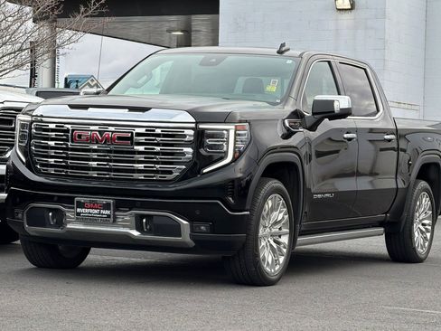 Used 2023 GMC Sierra 1500 Denali w/ Denali Reserve Package image 7