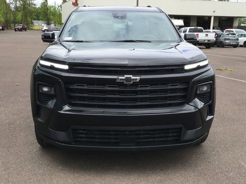 Used 2024 Chevrolet Traverse LT w/ Midnight/Sport Edition AWD/4WD image 11