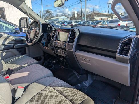 Used 2016 Ford F150 XLT w/ Equipment Group 302A Luxury AWD/4WD image 13