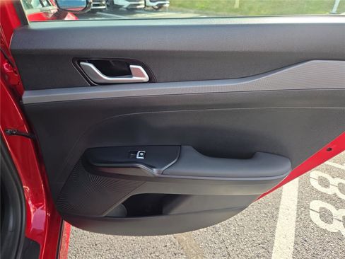 Used 2025 Kia K5 LXS image 33