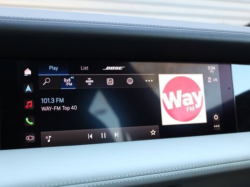 Used 2023 Porsche Taycan image 35