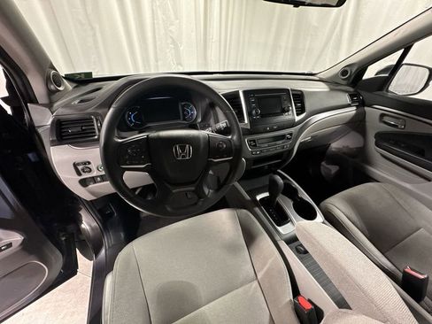 Used 2019 Honda Pilot LX image 16