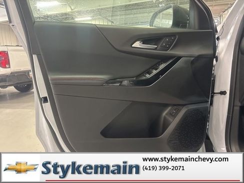New 2026 Chevrolet Equinox RS w/ Convenience Package III AWD/4WD image 15