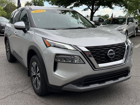 Used 2023 Nissan Rogue SV AWD/4WD image 7