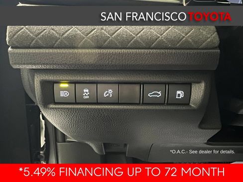 Used 2026 Toyota Camry XLE FWD image 34