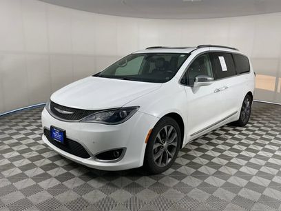 Used 2017 Chrysler Pacifica Limited