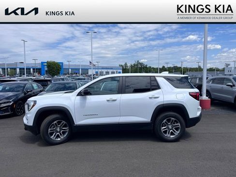 Used 2026 GMC Terrain Elevation w/ LPO, Floor Liner Package FWD image 3