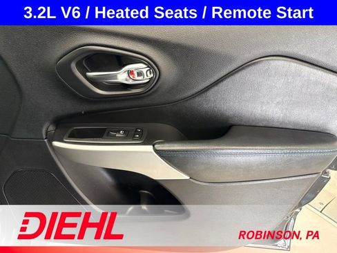 Used 2020 Jeep Cherokee Latitude AWD/4WD image 13