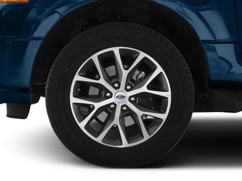 Used 2016 Ford Expedition XLT w/ Equipment Group 202A image 14