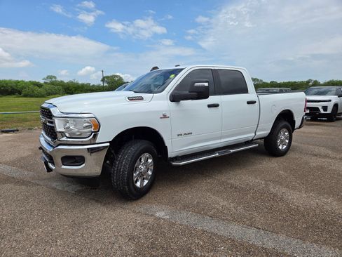 Used 2023 RAM 2500 Big Horn w/ Level 1 Equipment Group AWD/4WD image 3