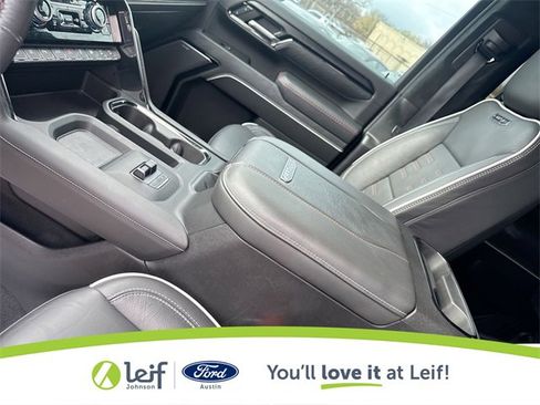 Used 2024 GMC Sierra 2500 AT4X image 27