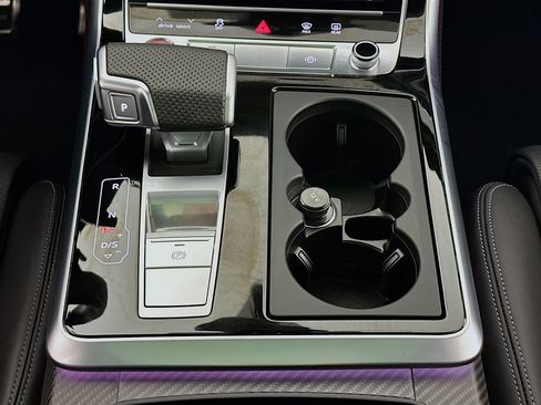 Used 2025 Audi SQ7 Premium Plus w/ Executive Package image 14