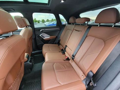 Certified 2023 Audi Q3 2.0T Premium w/ Convenience Package AWD/4WD image 18