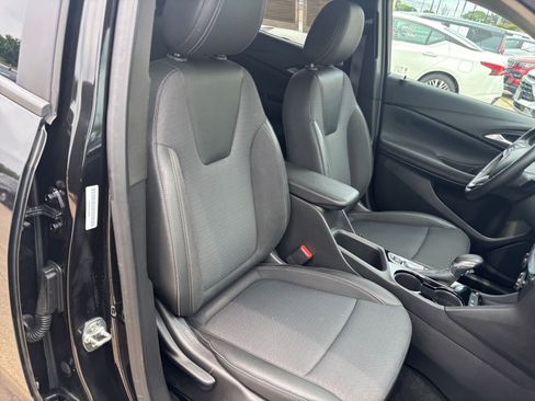 Used 2025 Buick Encore GX Preferred FWD image 35