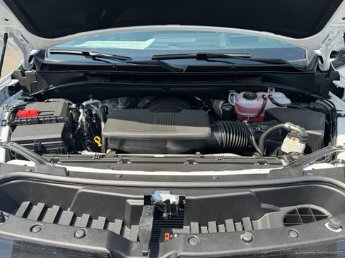 New 2026 GMC Yukon AT4 Ultimate w/ LPO, Floor Liner Package AWD/4WD image 14