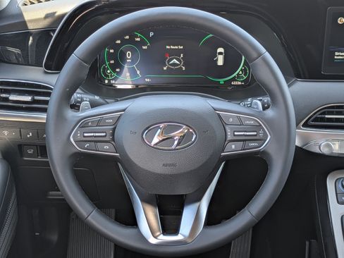 Used 2022 Hyundai Palisade Limited FWD image 26
