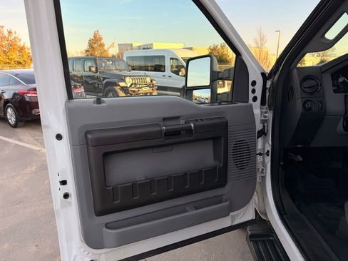 Used 2015 Ford F250 XL w/ Power Equipment Group image 28