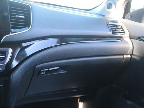 Used 2022 Honda Pilot Touring image 28