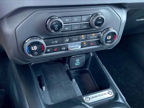 Used 2025 Ford Bronco Outer Banks AWD/4WD image 15