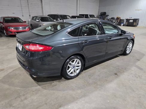 Used 2015 Ford Fusion SE FWD image 11