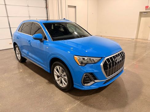 Used 2022 Audi Q3 2.0T Premium image 3