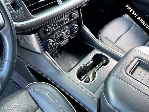 Used 2023 Chevrolet Suburban Premier image 17