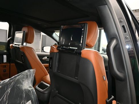 New 2026 Chrysler Pacifica Pinnacle image 44