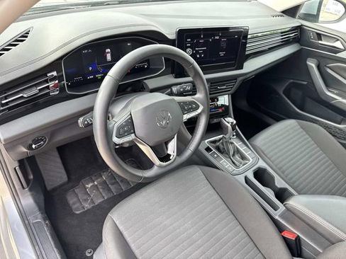 Used 2025 Volkswagen Jetta S FWD image 38