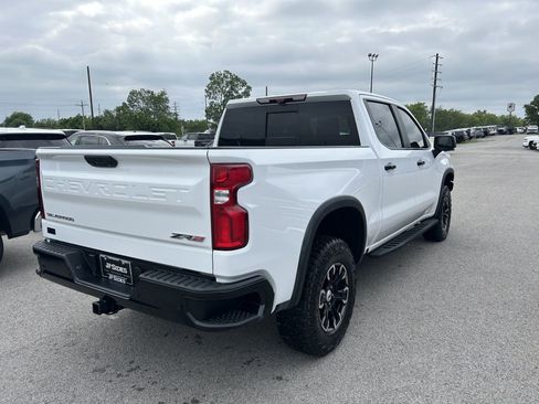 Used 2022 Chevrolet Silverado 1500 ZR2 AWD/4WD image 5