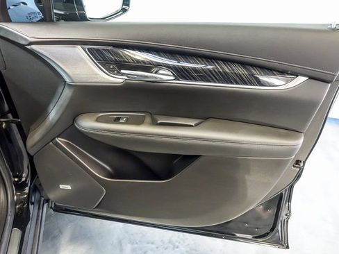Used 2023 Cadillac XT6 Premium Luxury AWD/4WD image 35