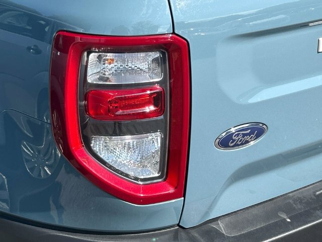 Used 2022 Ford Bronco Sport Outer Banks w/ Tech Package AWD/4WD image 8