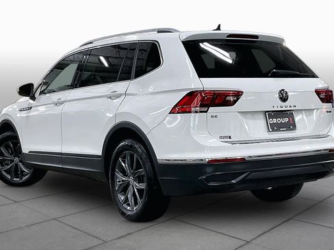 Used 2022 Volkswagen Tiguan SE AWD/4WD image 12
