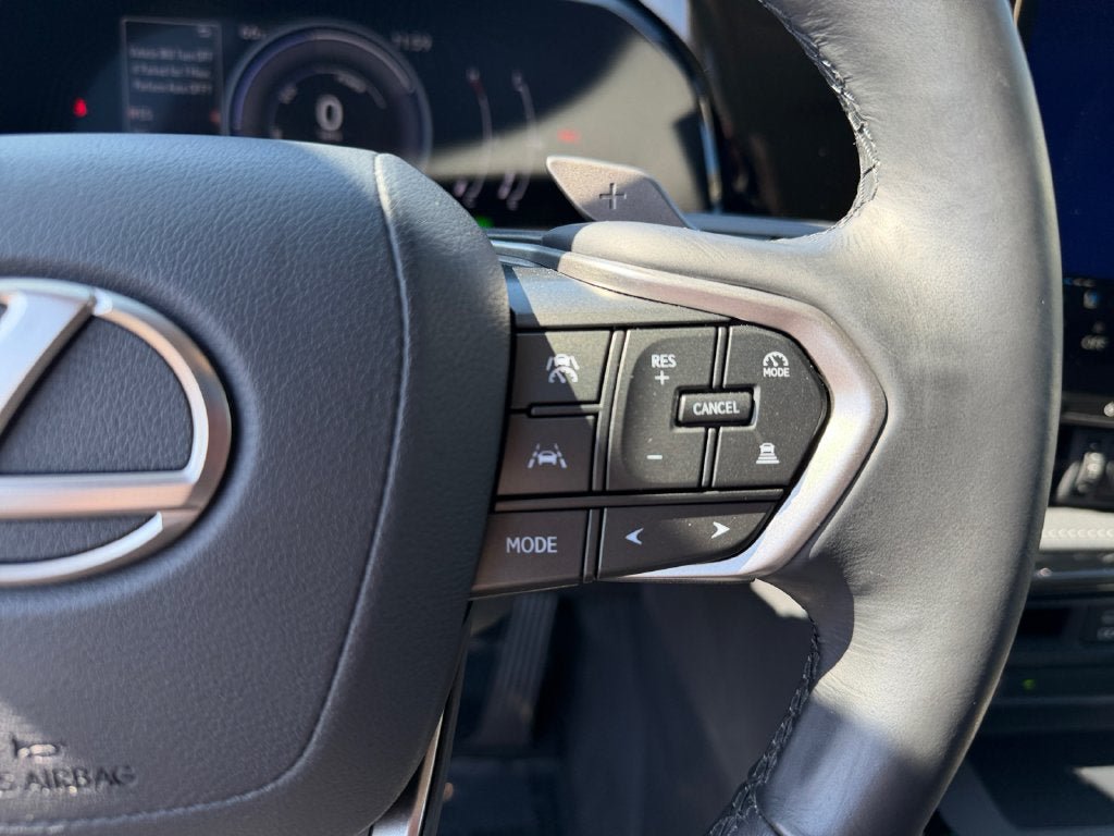Used 2024 Lexus NX 350h AWD image 16