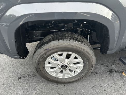 New 2024 Toyota Tacoma SR5 AWD/4WD image 11