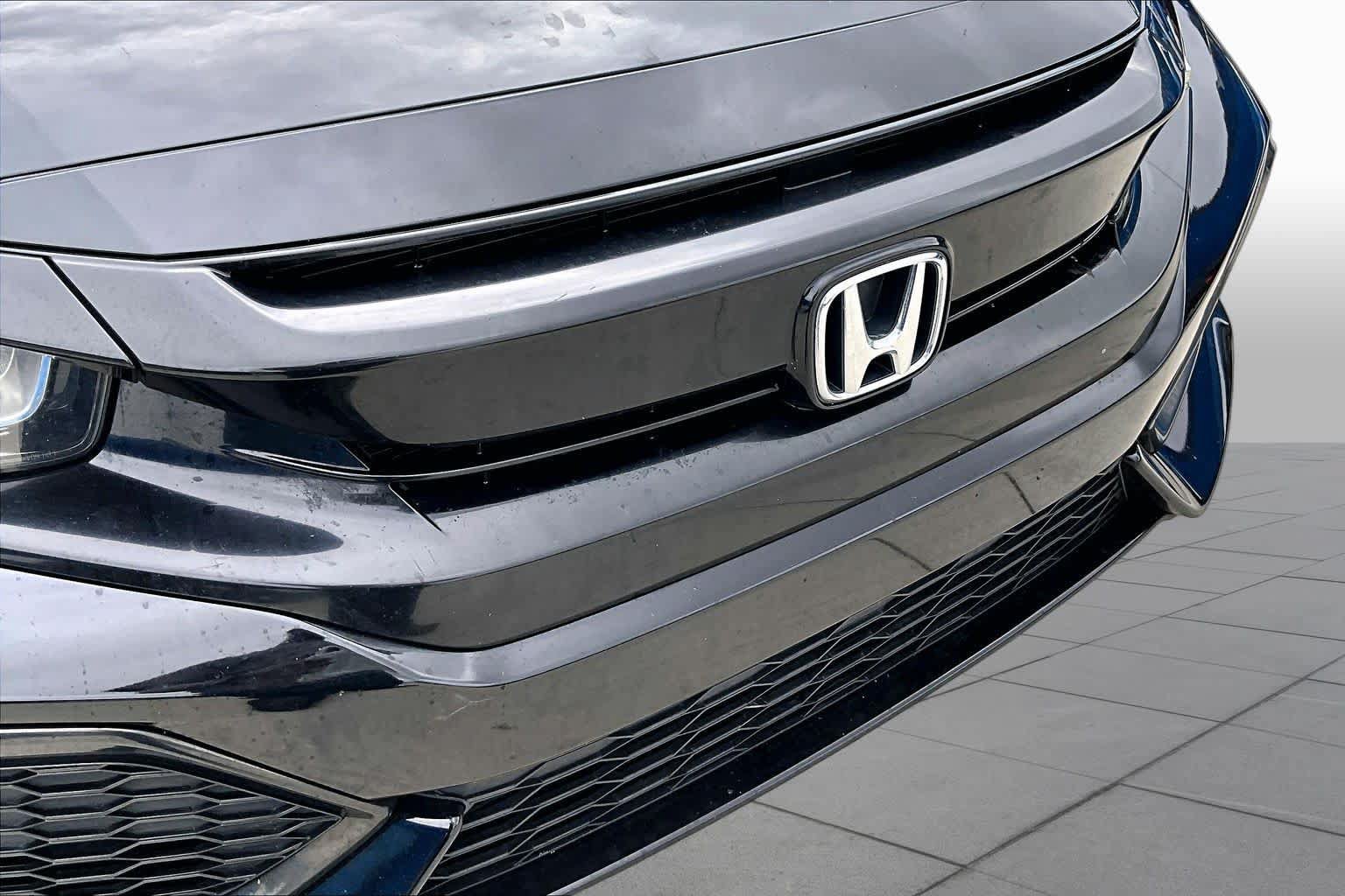 Used 2018 Honda Civic Sport image 28