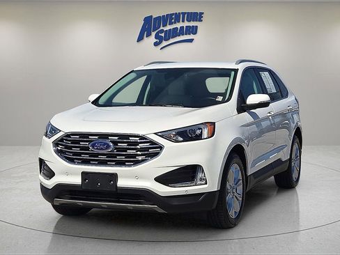 Used 2022 Ford Edge Titanium image 2