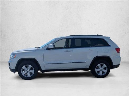 Used 2011 Jeep Grand Cherokee Laredo image 17