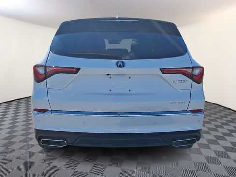 Used 2024 Acura MDX w/ Technology Package image 3
