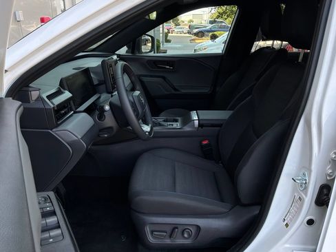 Used 2026 Toyota RAV4 SE AWD/4WD image 10